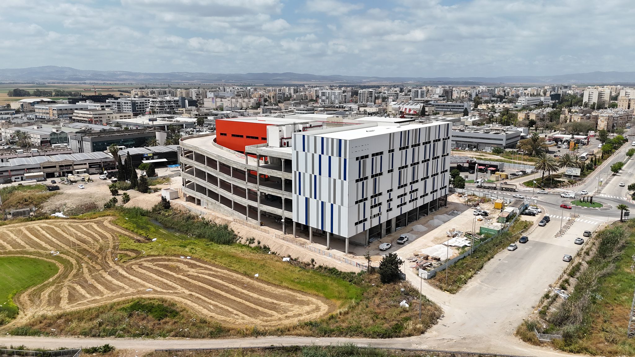 תעשייה, יוקה פארק יוקה פארק — 254 מ"ר